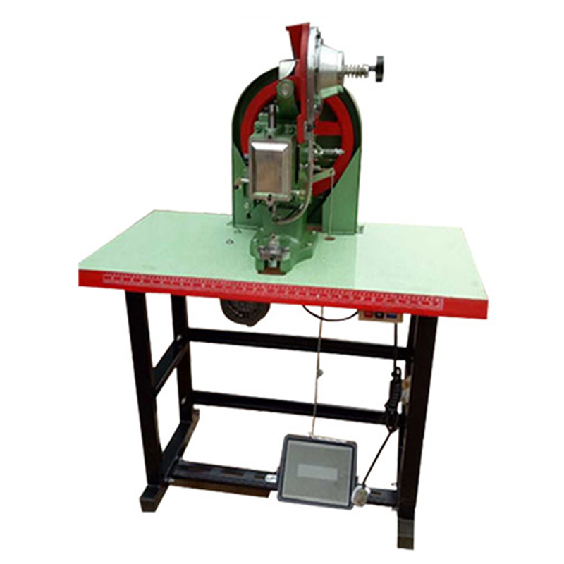 AL-23 大臺面雞眼機